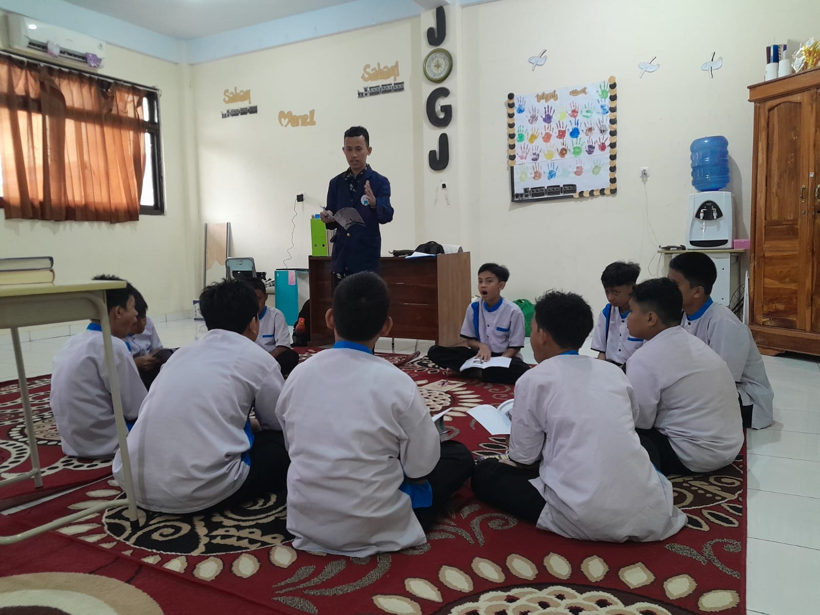 Sinergi Mahasiswa STIBA Makassar dan SIT Ar-Rahmah Tanamkan Cinta Bahasa Arab kepada Siswa