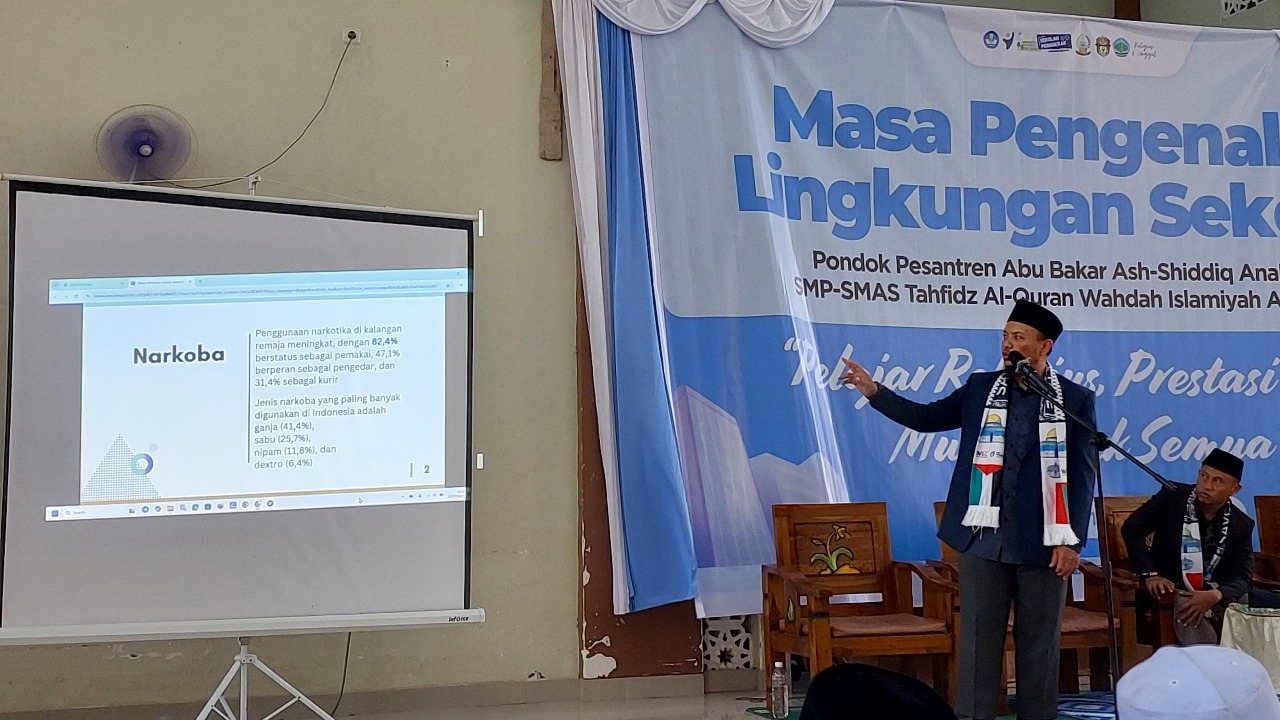 Rektor IAI STIBA Makassar: Pesantren Itu Benteng Terbaik di Zaman Sekarang