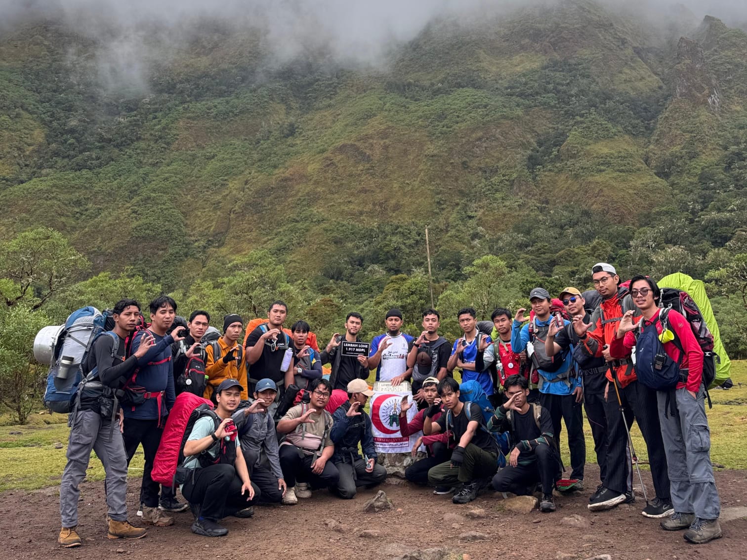 Tadaburi Ciptaan Allah: UKM Kesehatan STIBA Gelar Rihlah di Danau Tanralili dan Lembah Lohe