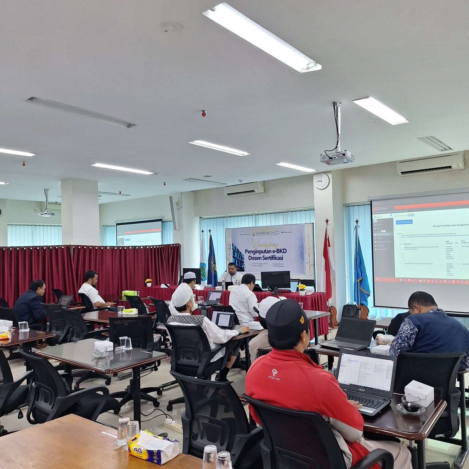 Workshop e-BKD: IAI STIBA Makassar Pastikan Dosen Sertifikasi Kuasai Sistem Pelaporan Kinerja