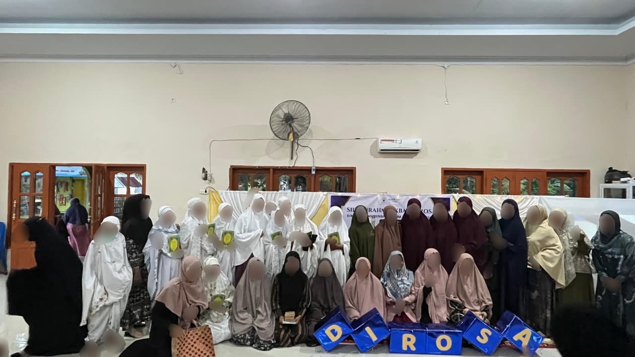 Sebelum Pamit, Mahasiswi KKN di Galesong Selatan Pastikan Halakah Al-Qur’an Tetap Menyala