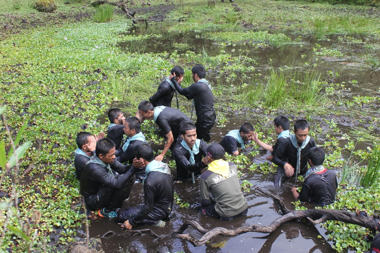 Menapaki Lembah Ramma, Mengukuhkan Jiwa Perjuangan: Diklatsar X Mapala IAI STIBA Makassar Tuntas